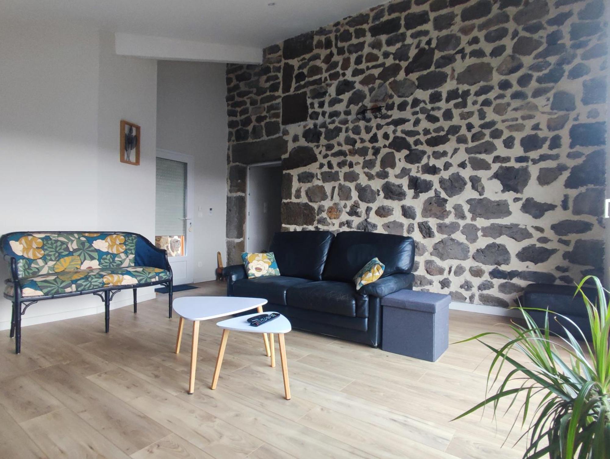 Maison Vigneronne Climatisee * Polignac (Haute-Loire)